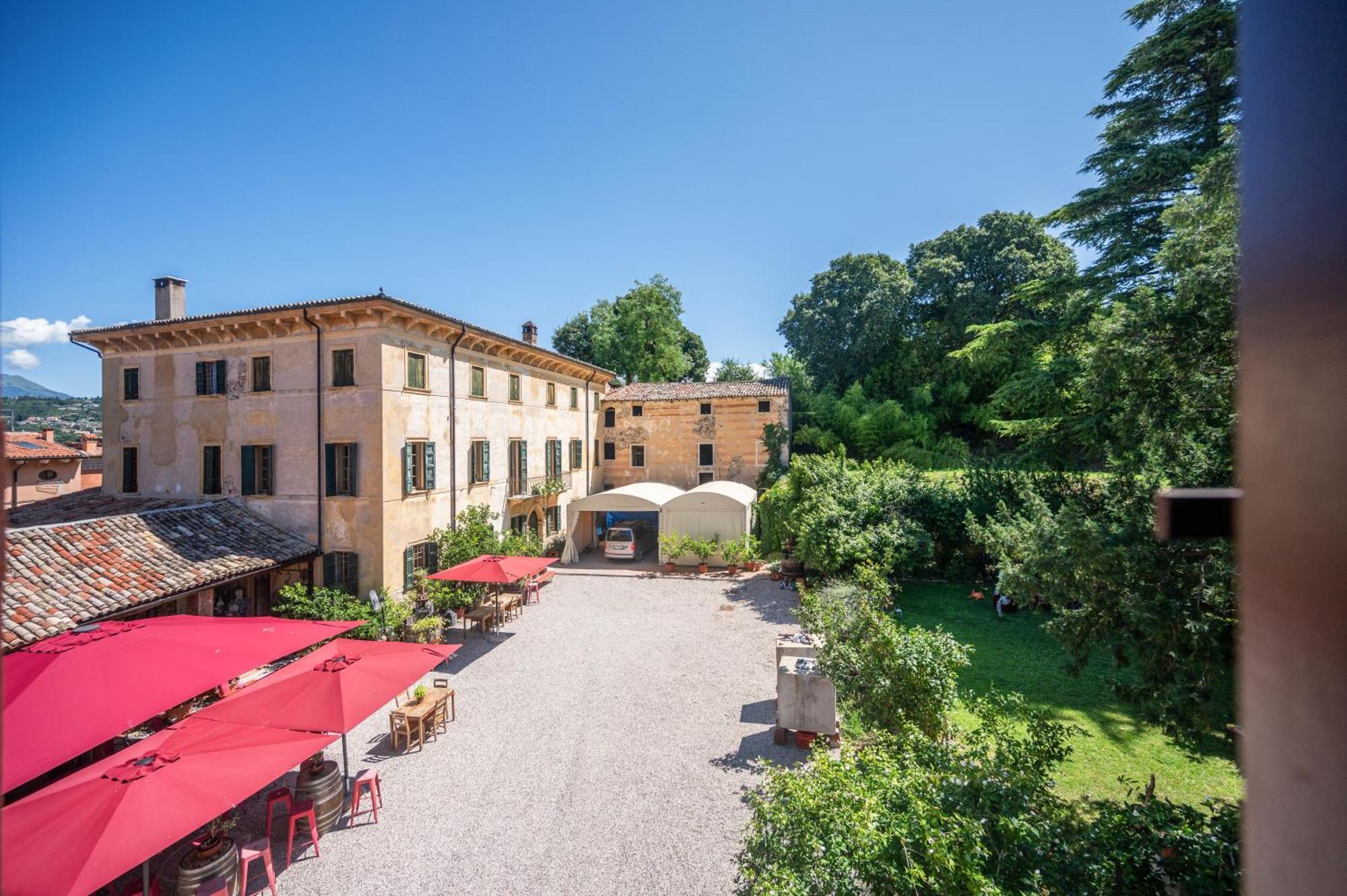 Villa Calicantus 巴多利诺 外观 照片